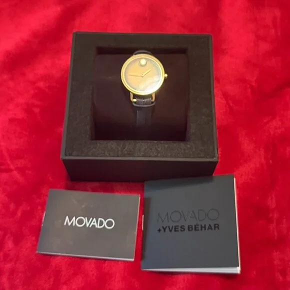 NIB Movado Edge Gold w/ Blue Leather Strap Womens's Quartz Watch 3680036 RARE - Picture 2 of 9